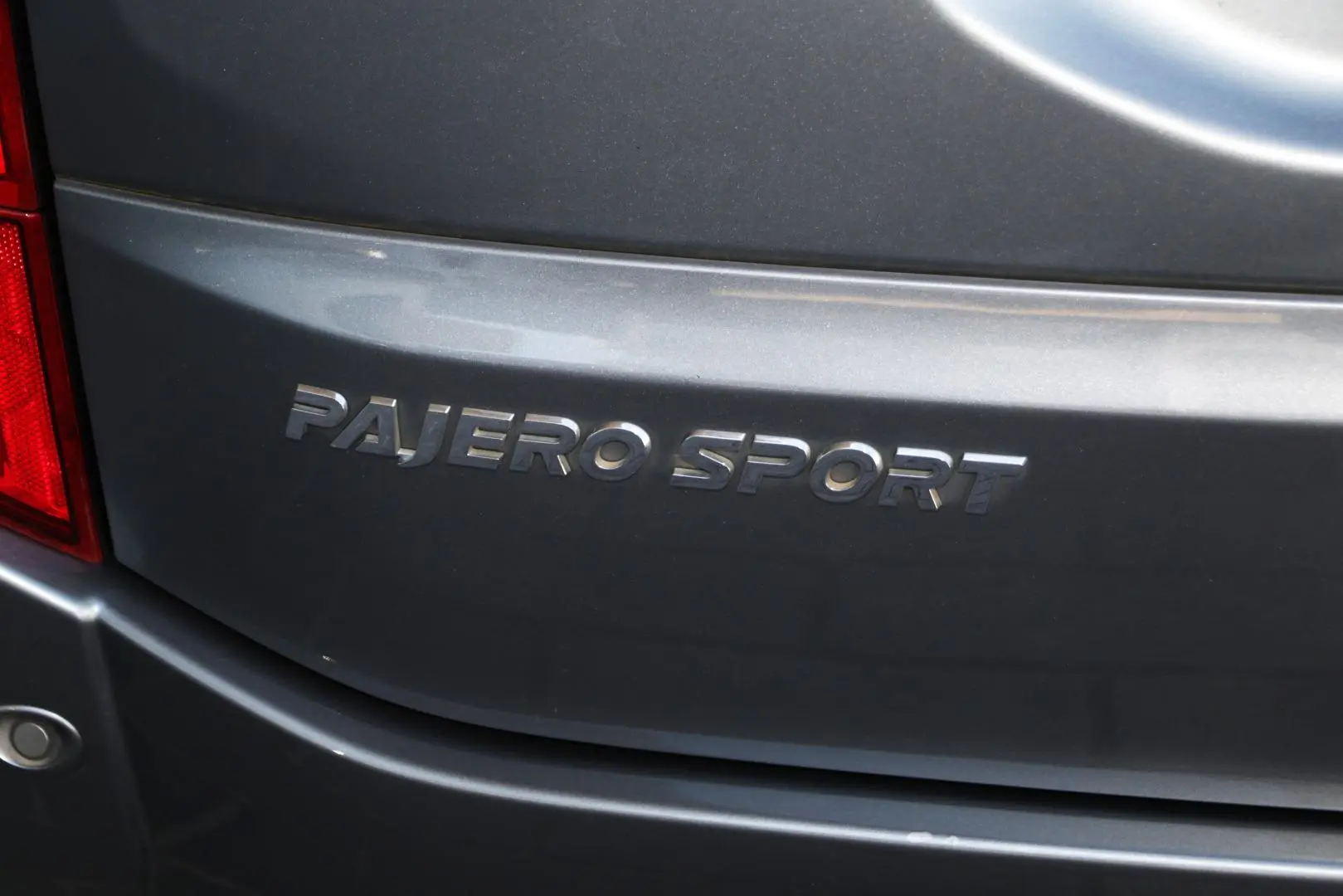 2016 Mitsubishi Pajero Sport Gallery Image 20