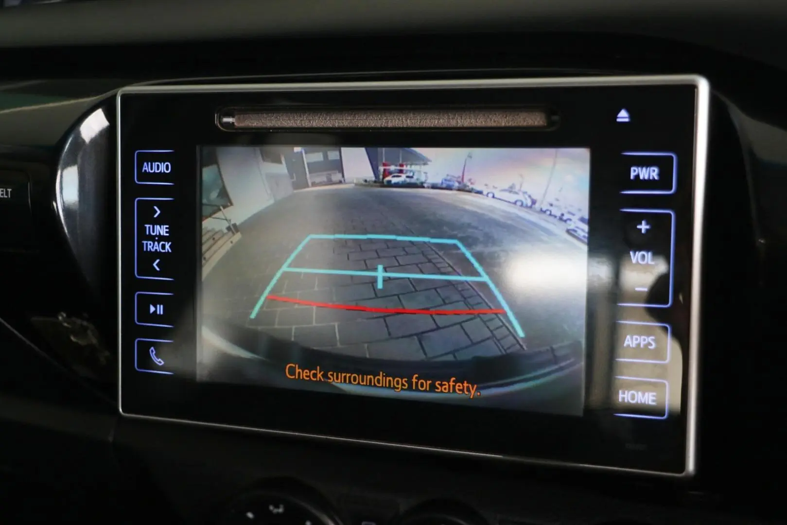 2019 Toyota Hilux Gallery Image 10