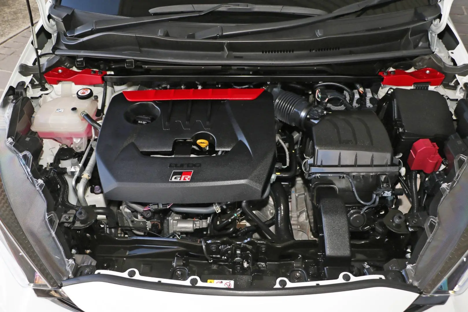 2022 Toyota Yaris Gallery Image 21