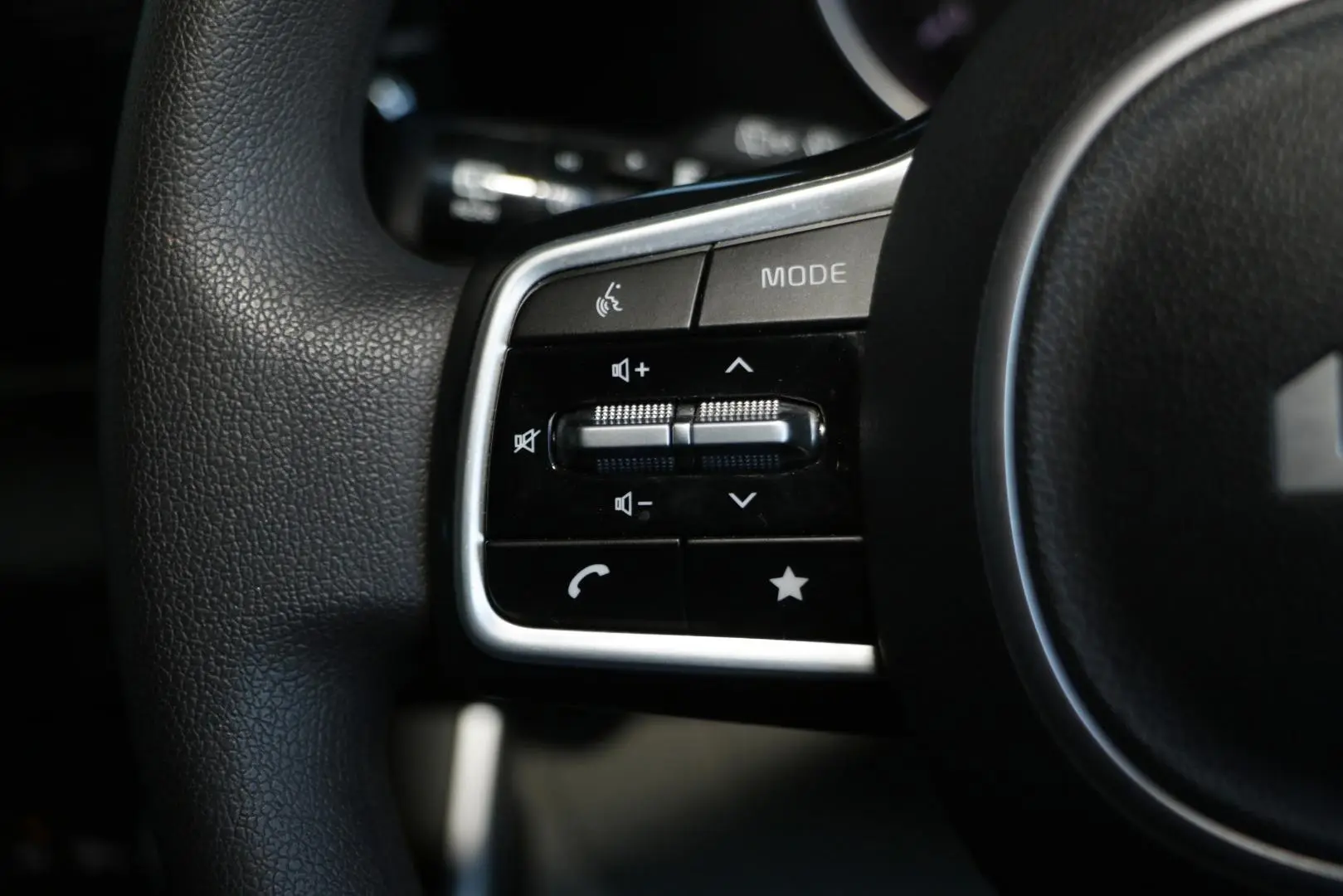 2022 Kia Carnival Gallery Image 13