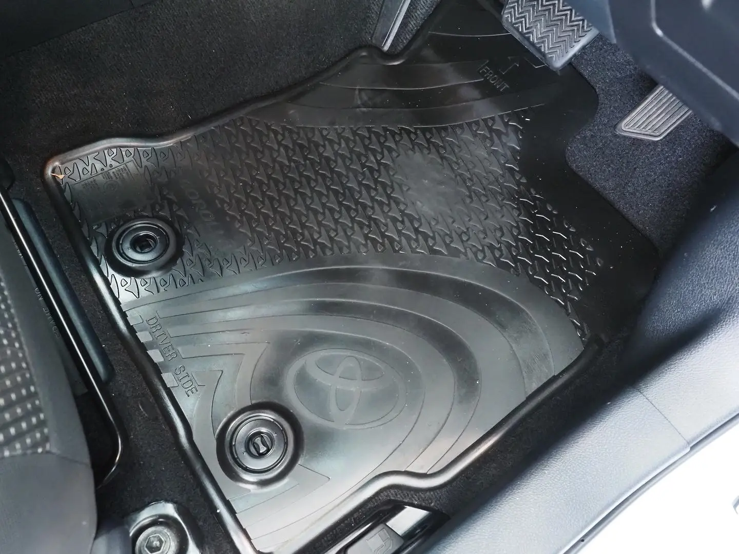 2018 Toyota Corolla Gallery Image 18