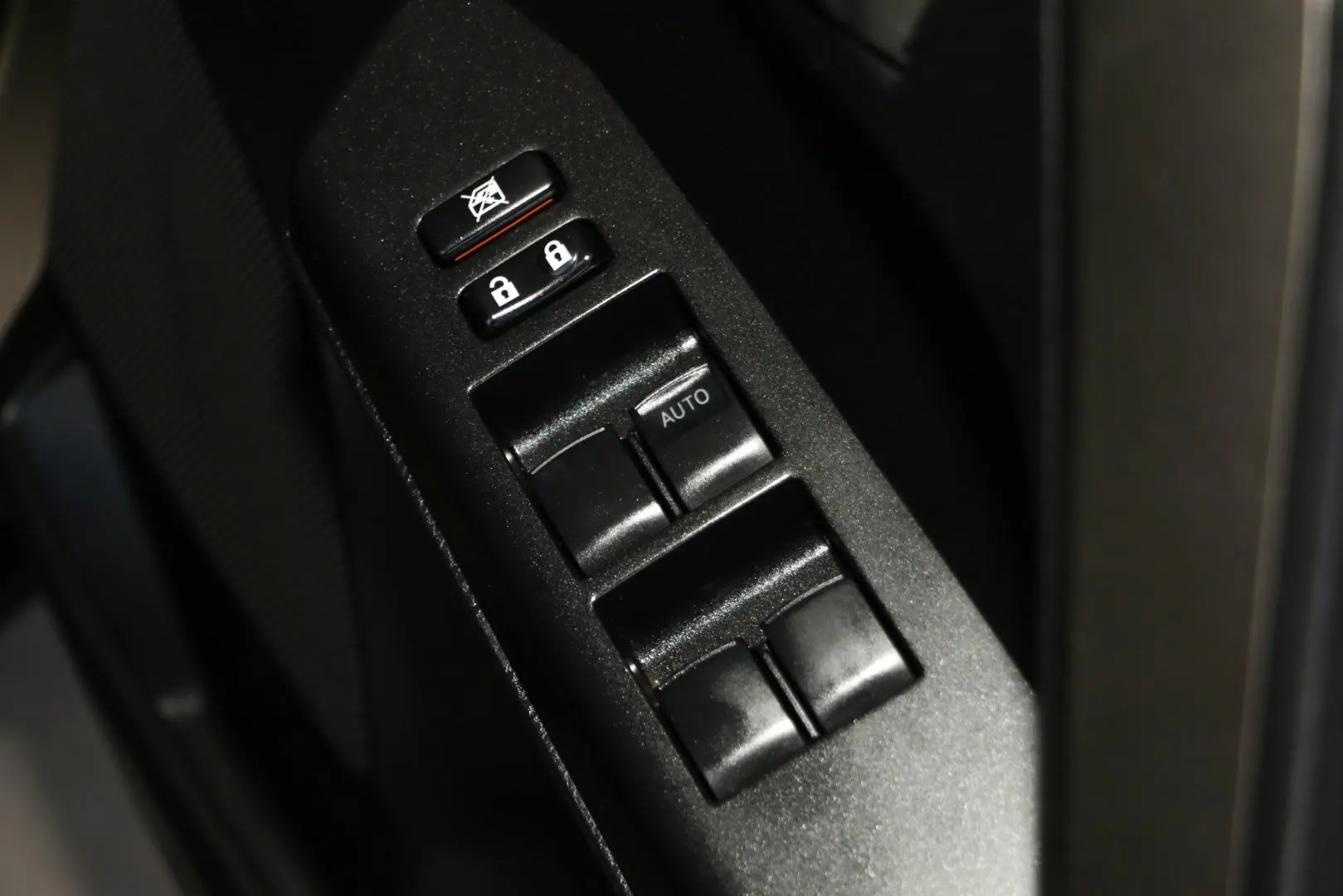 2018 Toyota RAV4 Gallery Image 19