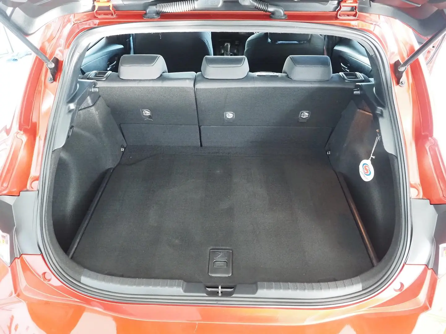 2019 Toyota Corolla Gallery Image 14