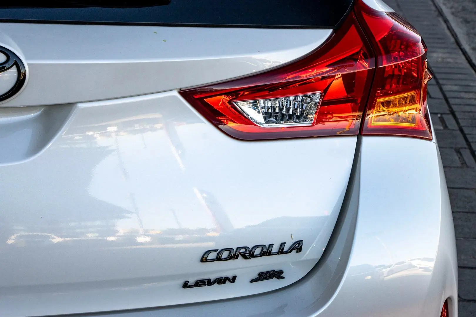 2013 Toyota Corolla Gallery Image 18