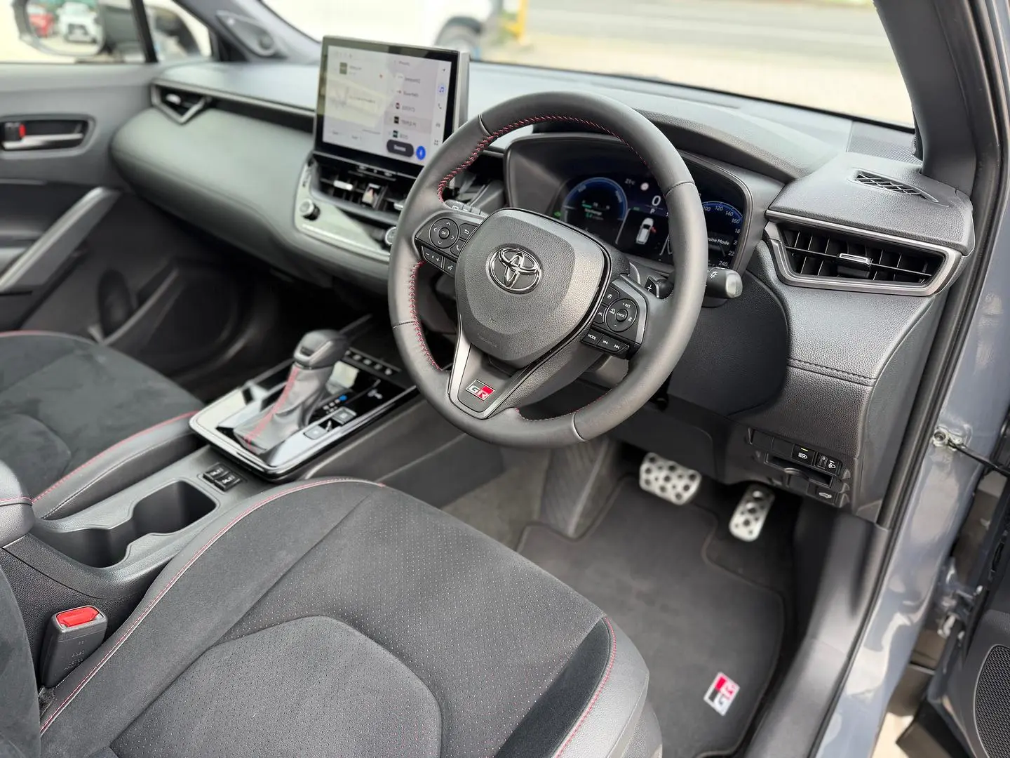 2026 Toyota Corolla Cross Gallery Image 3