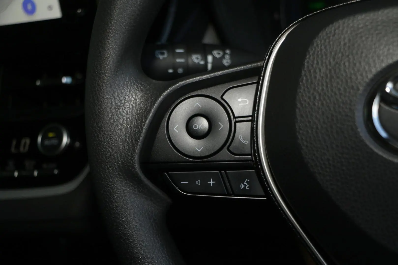 2025 Toyota Corolla Gallery Image 16