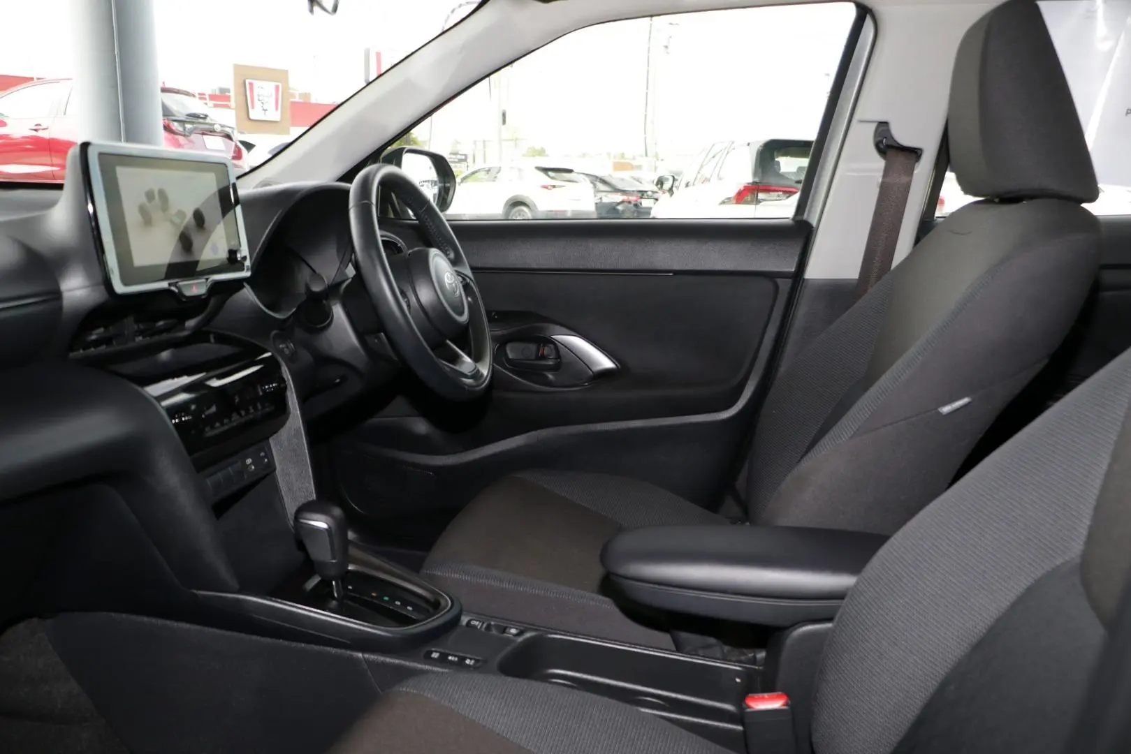 2024 Toyota Yaris Cross Gallery Image 8