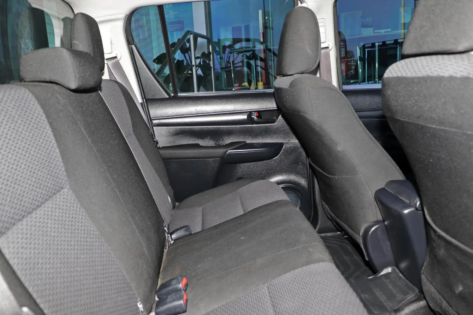2022 Toyota Hilux Gallery Image 13