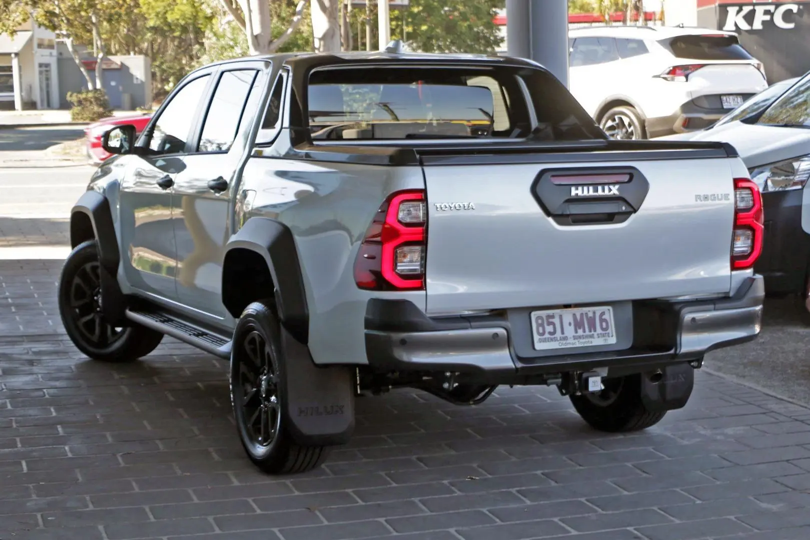 2025 Toyota Hilux Gallery Image 3