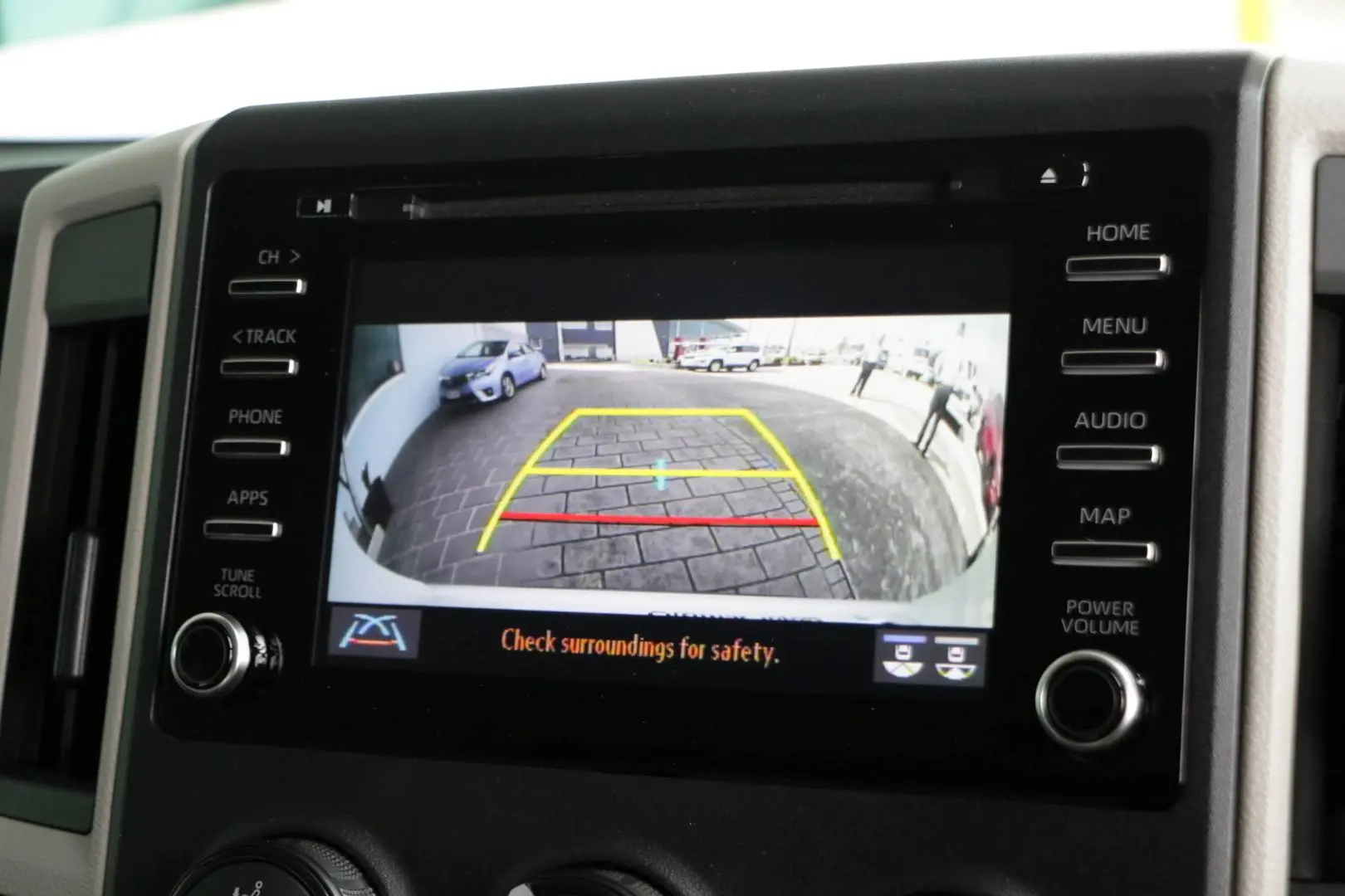 2019 Toyota Hiace Gallery Image 13