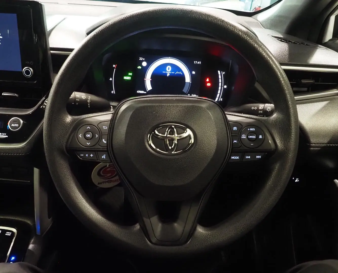 2024 Toyota Corolla Cross Gallery Image 16