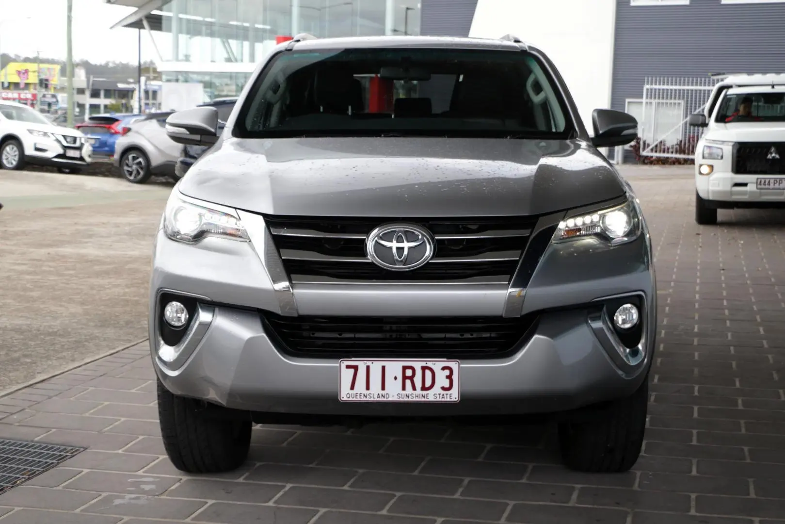 2015 Toyota Fortuner Gallery Image 3
