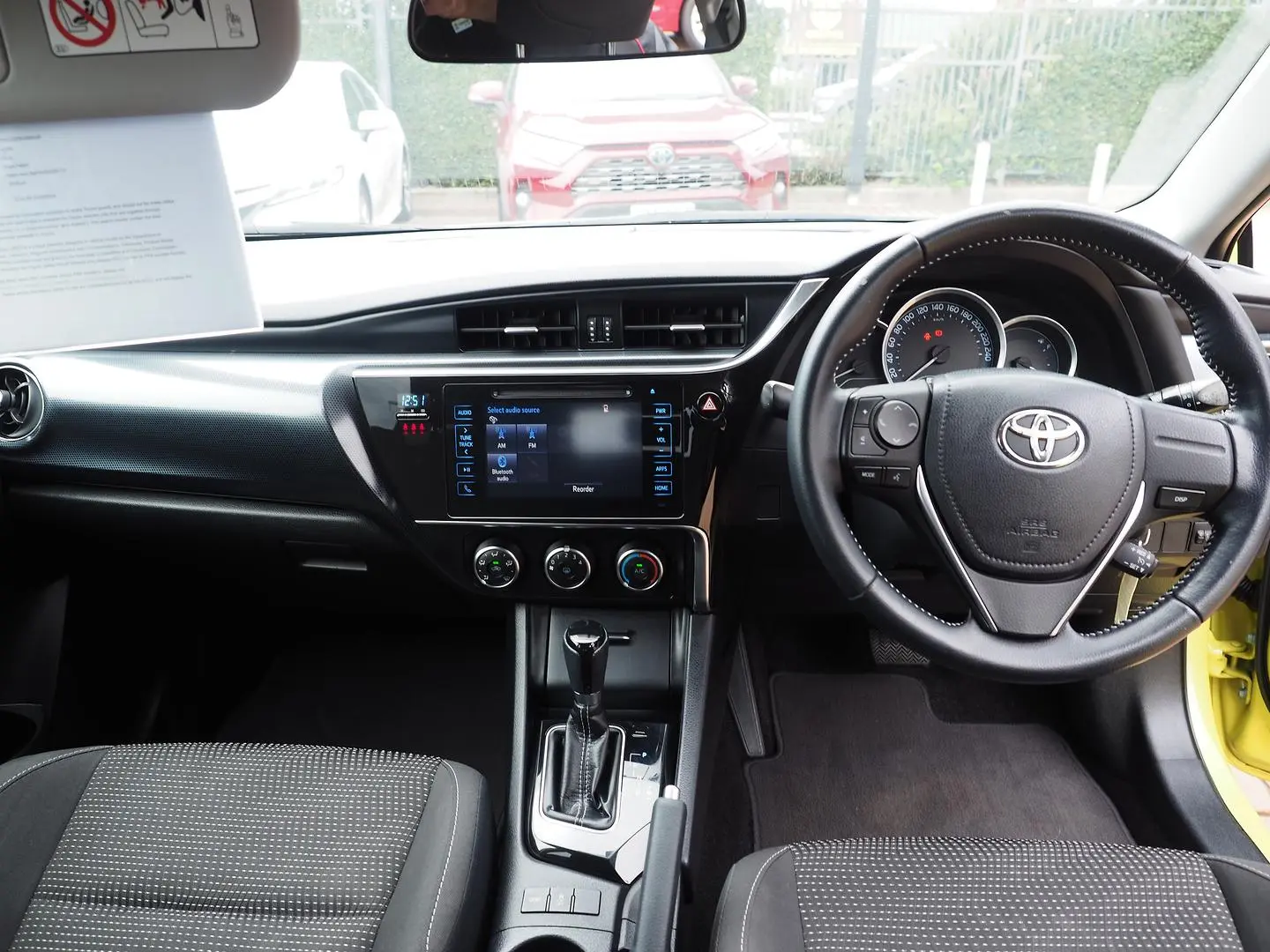 2018 Toyota Corolla Image 16