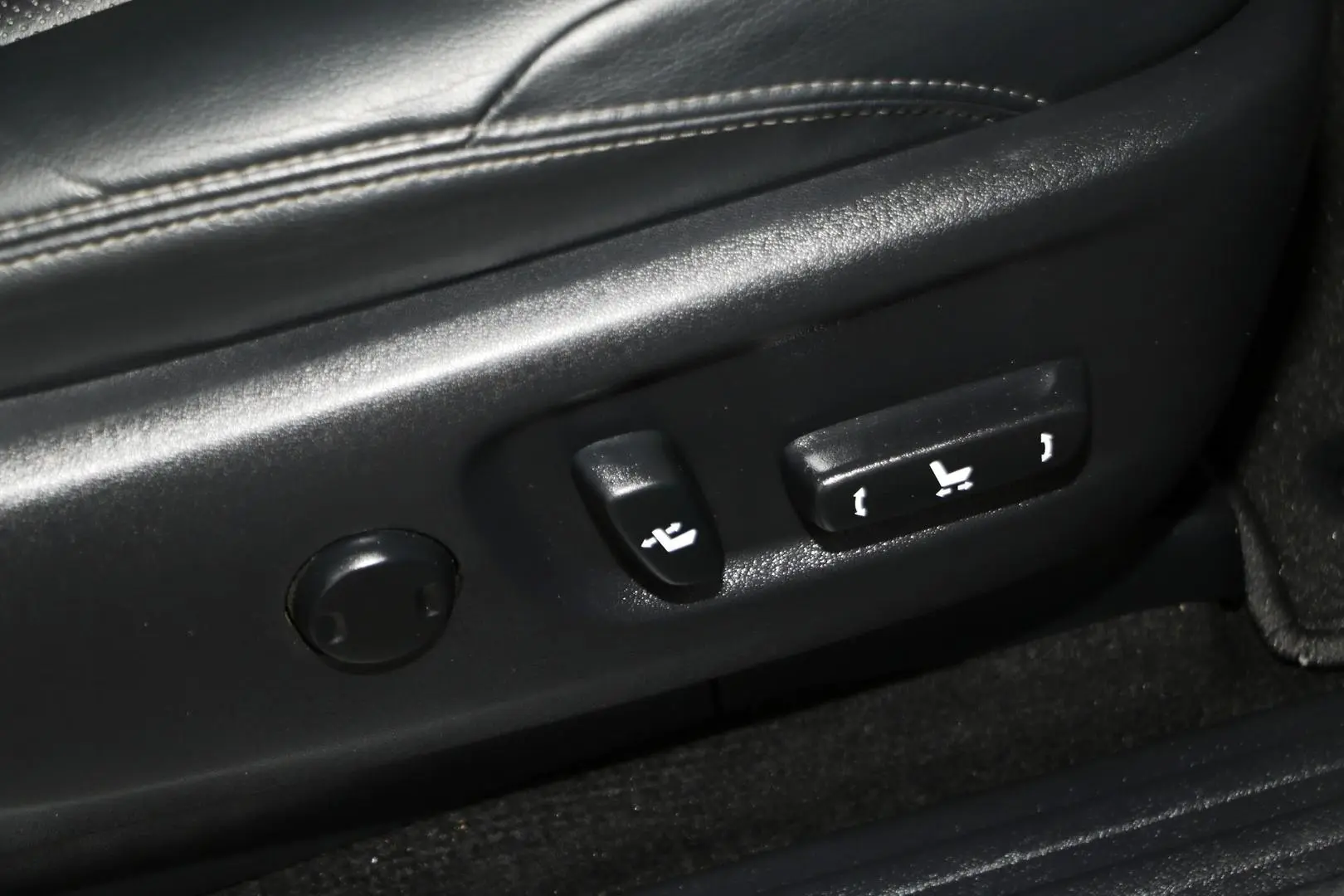 2023 Toyota Landcruiser Prado Gallery Image 20