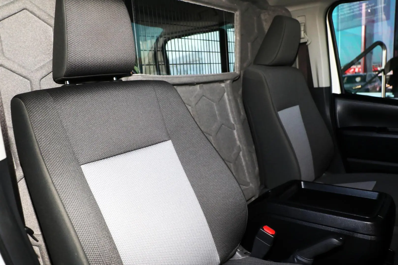 2021 Toyota Hiace Gallery Image 9
