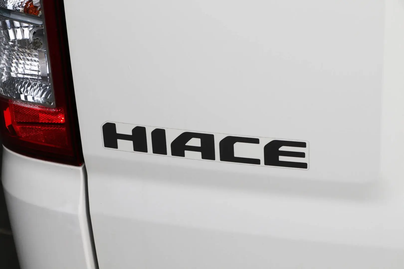 2019 Toyota Hiace Gallery Image 21