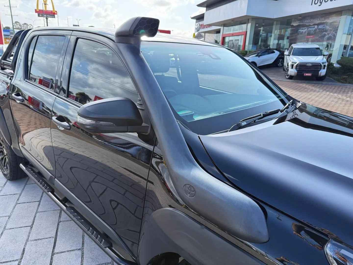 2022 Toyota Hilux Gallery Image 19