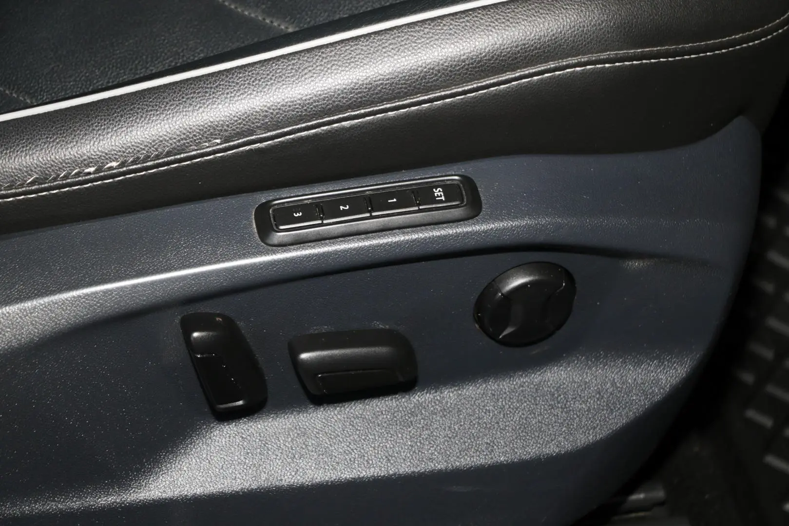 2018 Volkswagen Tiguan Gallery Image 16