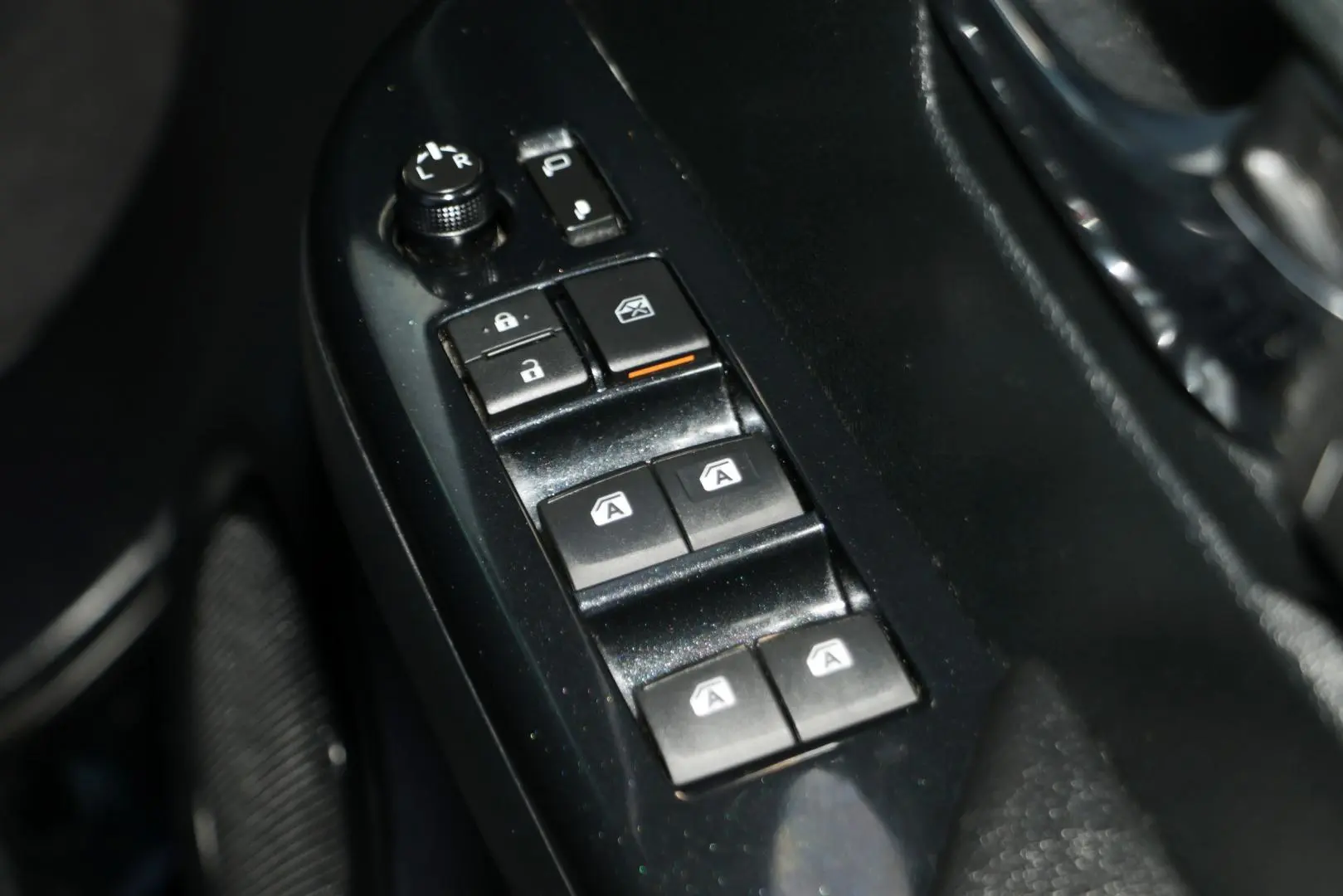 2024 Toyota Hilux Gallery Image 20