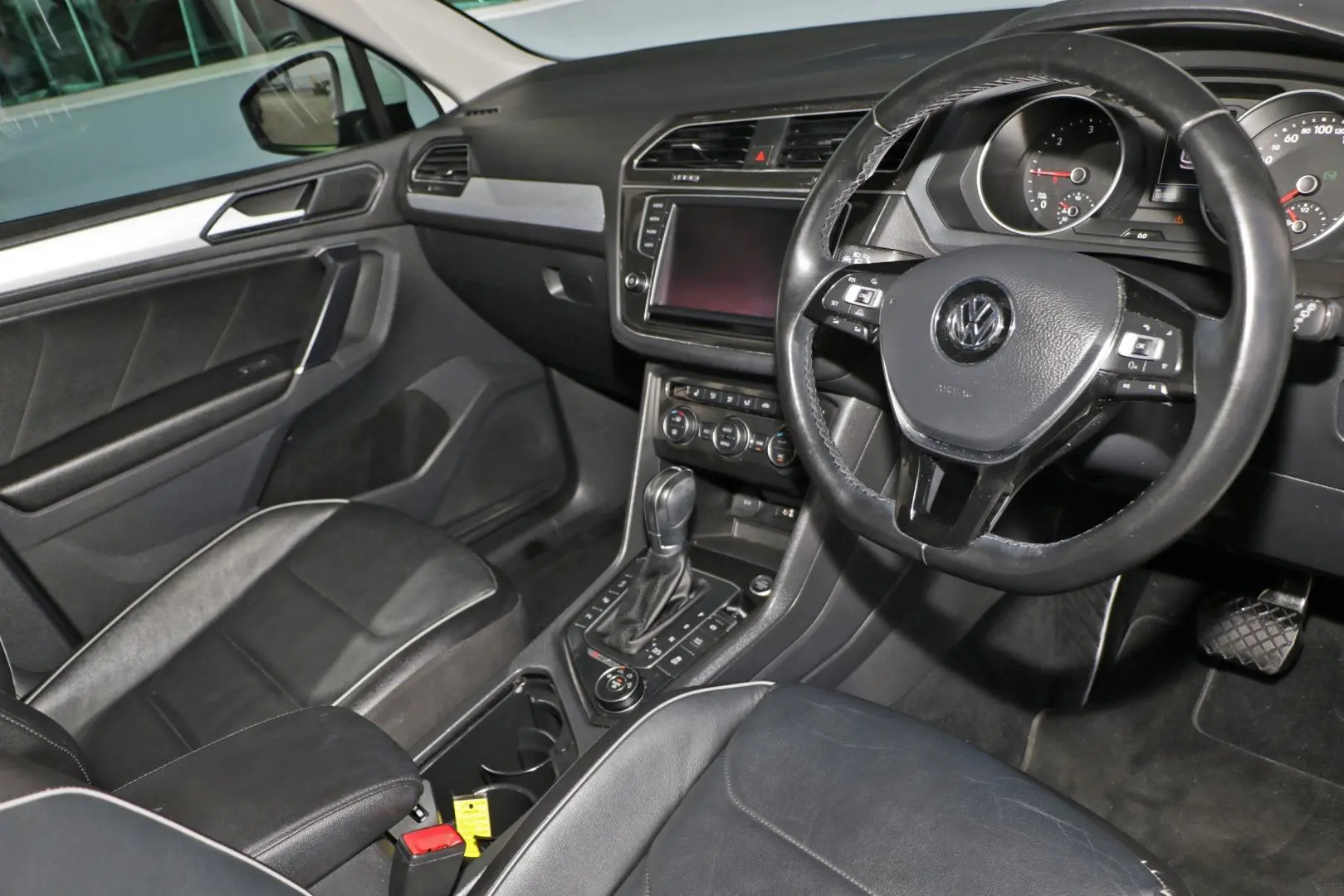 2016 Volkswagen Tiguan Gallery Image 6