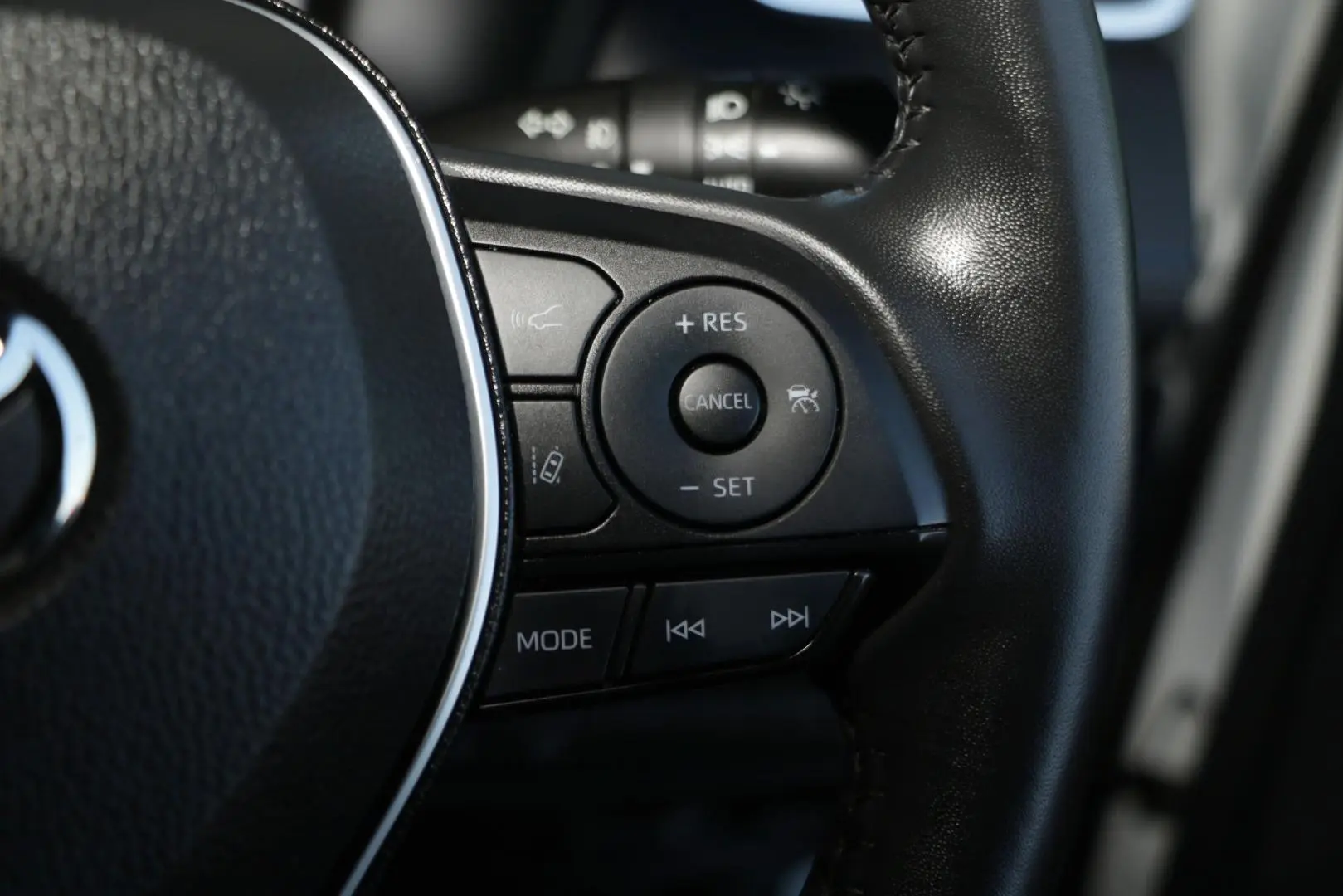 2024 Toyota RAV4 Gallery Image 17