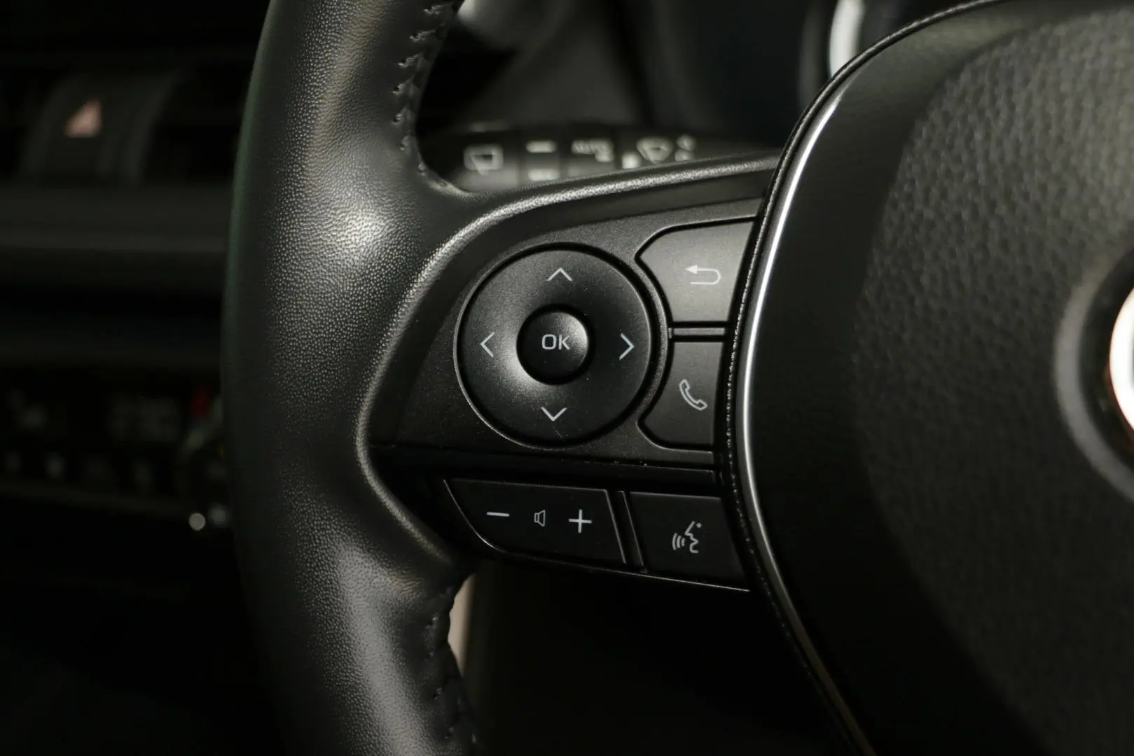 2024 Toyota RAV4 Gallery Image 14