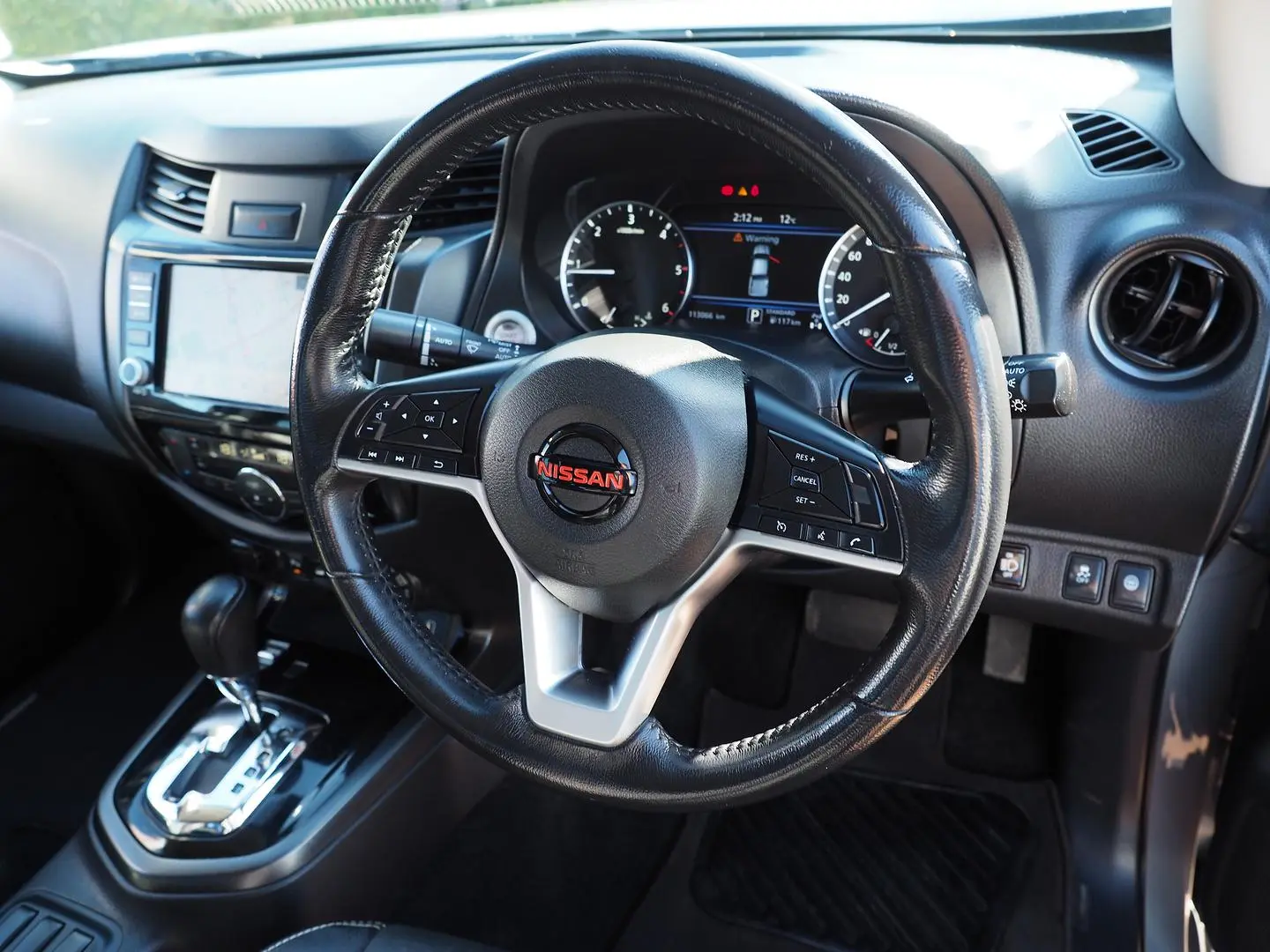 2021 Nissan Navara Gallery Image 4