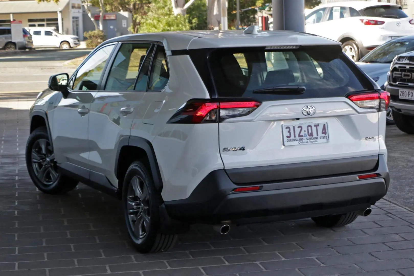 2025 Toyota RAV4 Gallery Image 3
