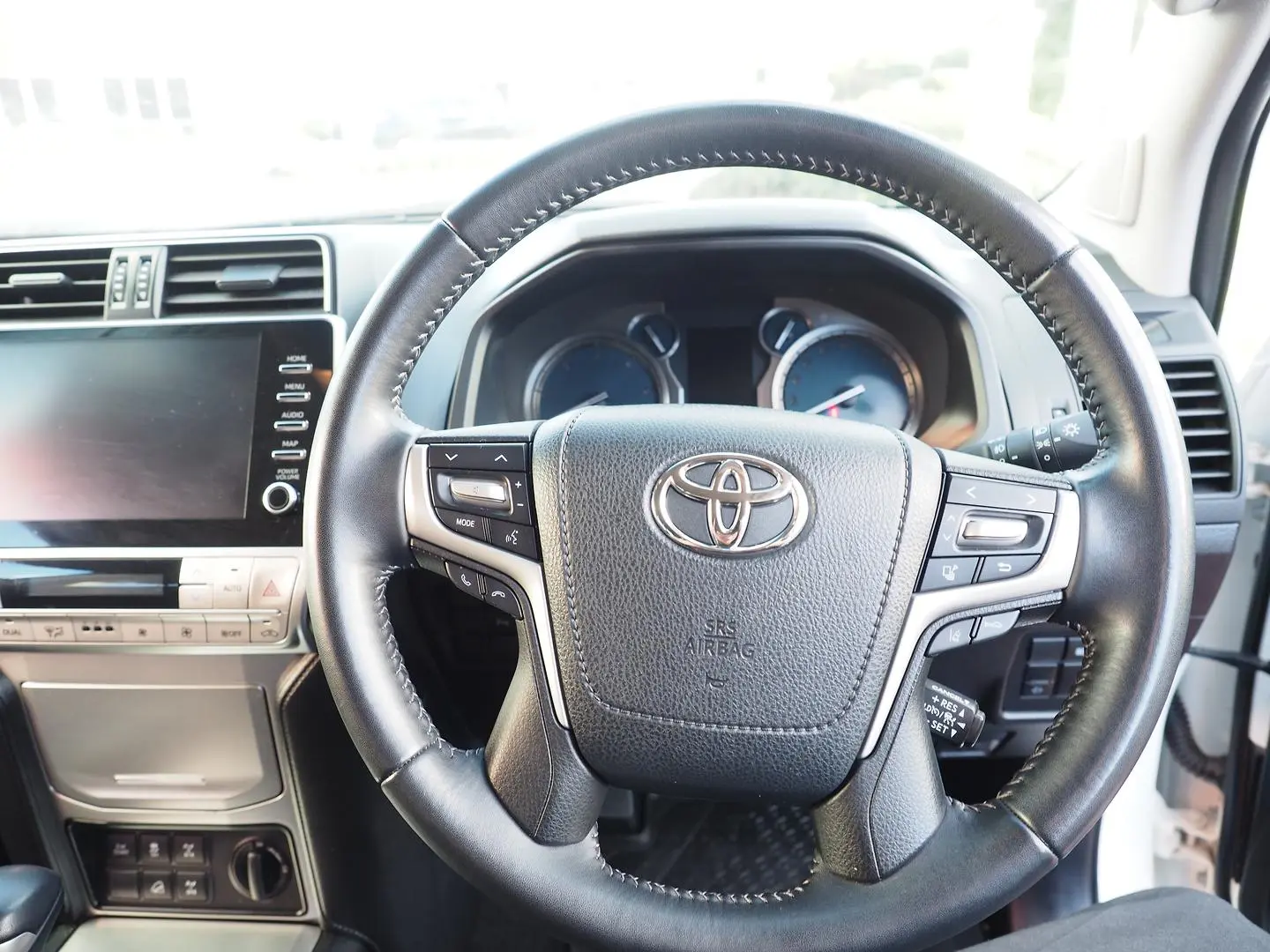 2023 Toyota Landcruiser Prado Gallery Image 16