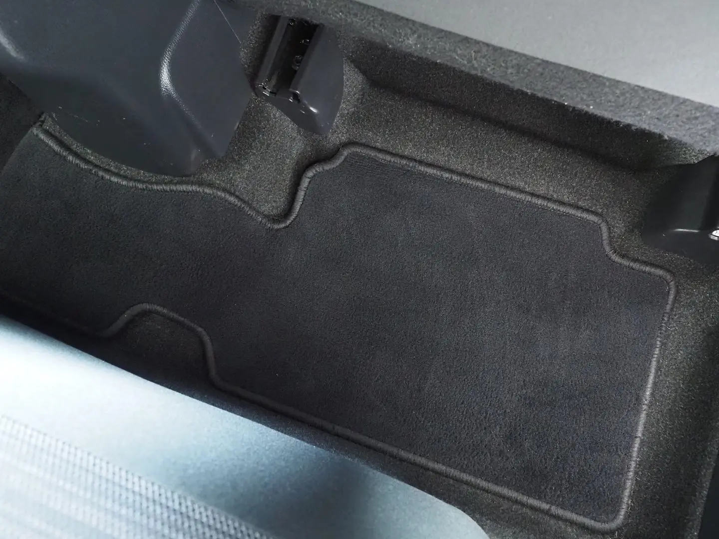 2023 Toyota Yaris Gallery Image 16