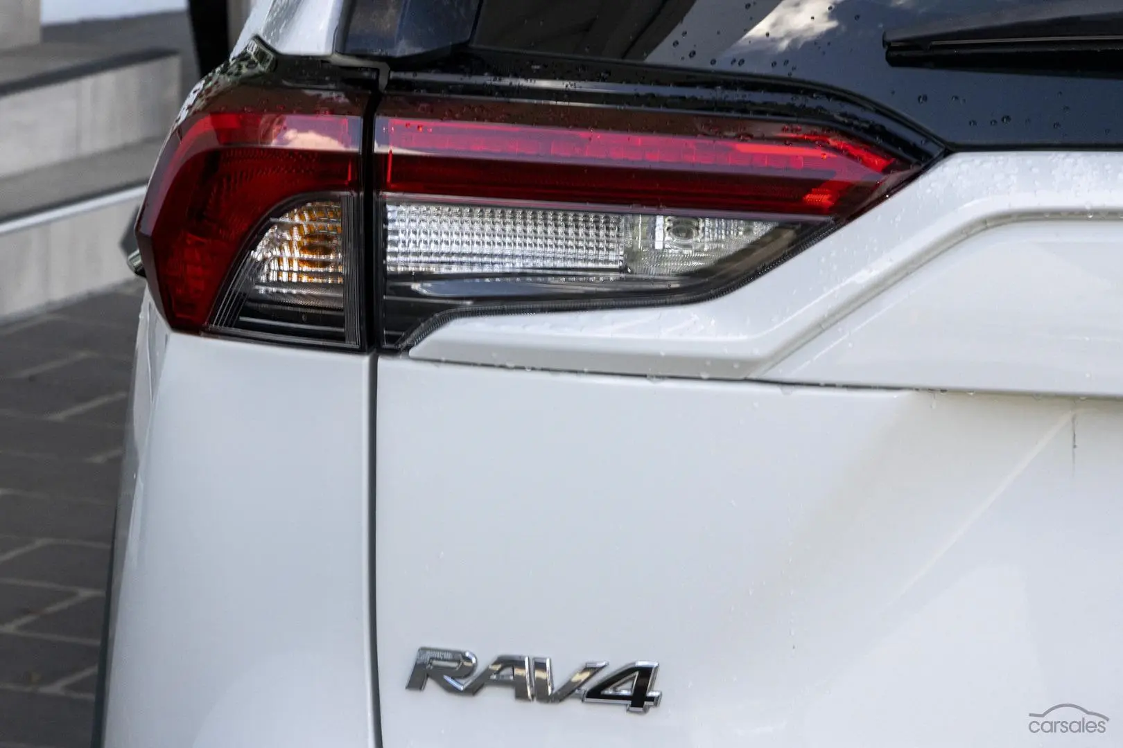 2019 Toyota RAV4 Image 19