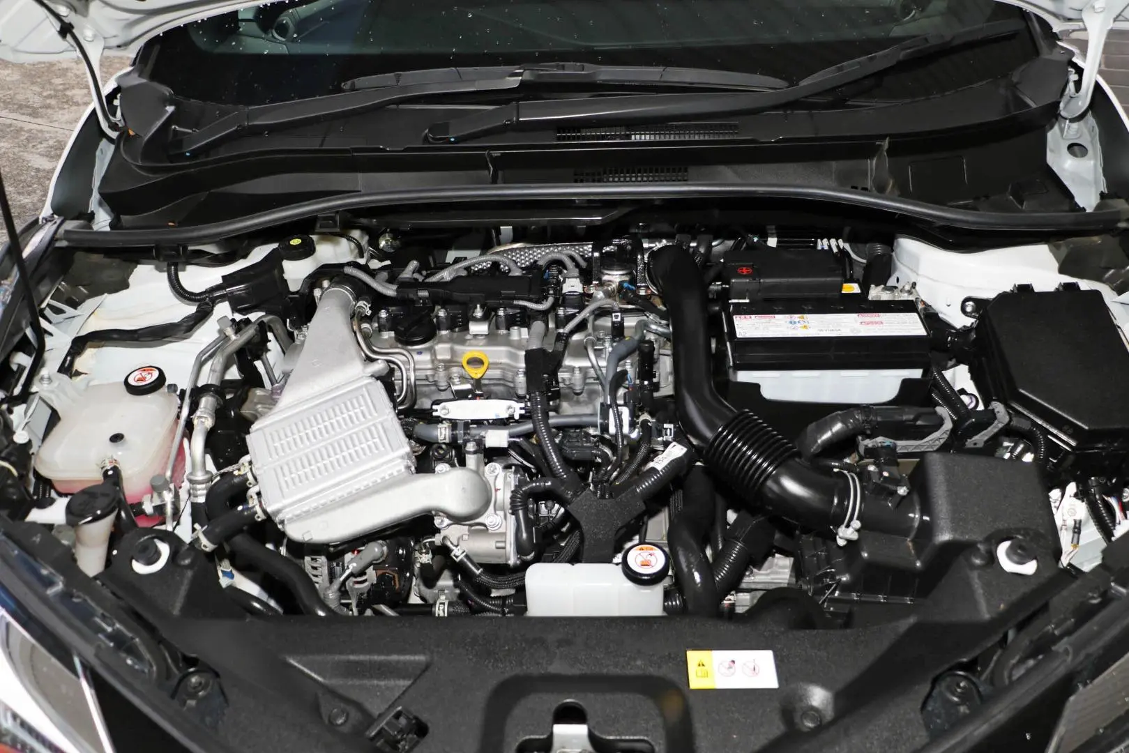 2023 Toyota C-HR Gallery Image 20