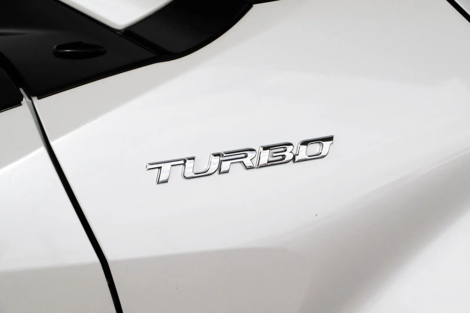 2023 Toyota C-HR Gallery Image 22