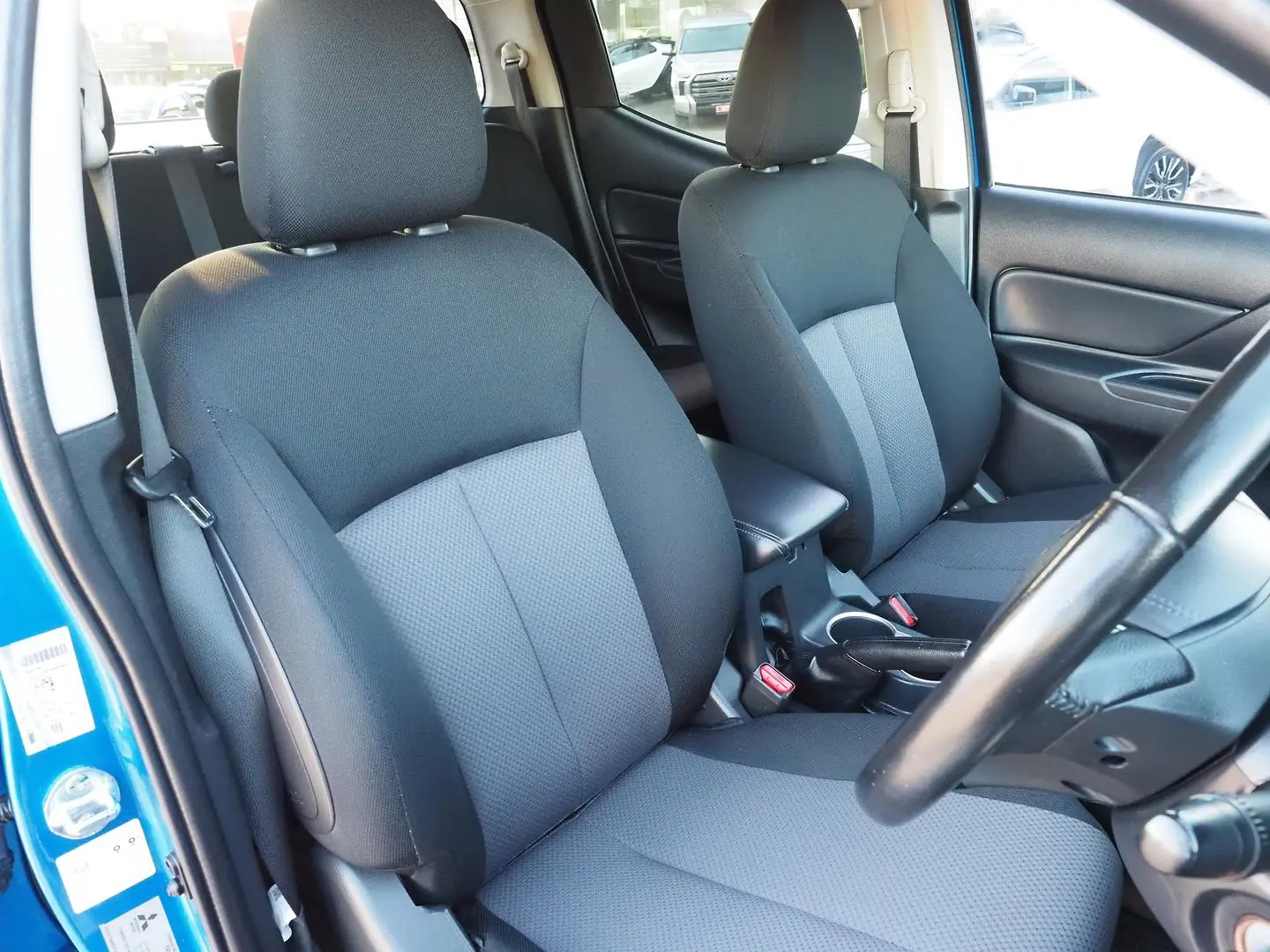 2022 Mitsubishi Triton Gallery Image 19