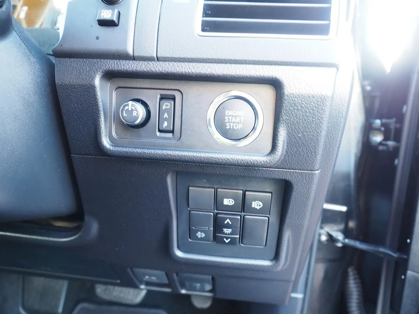 2023 Toyota Landcruiser Prado Gallery Image 28