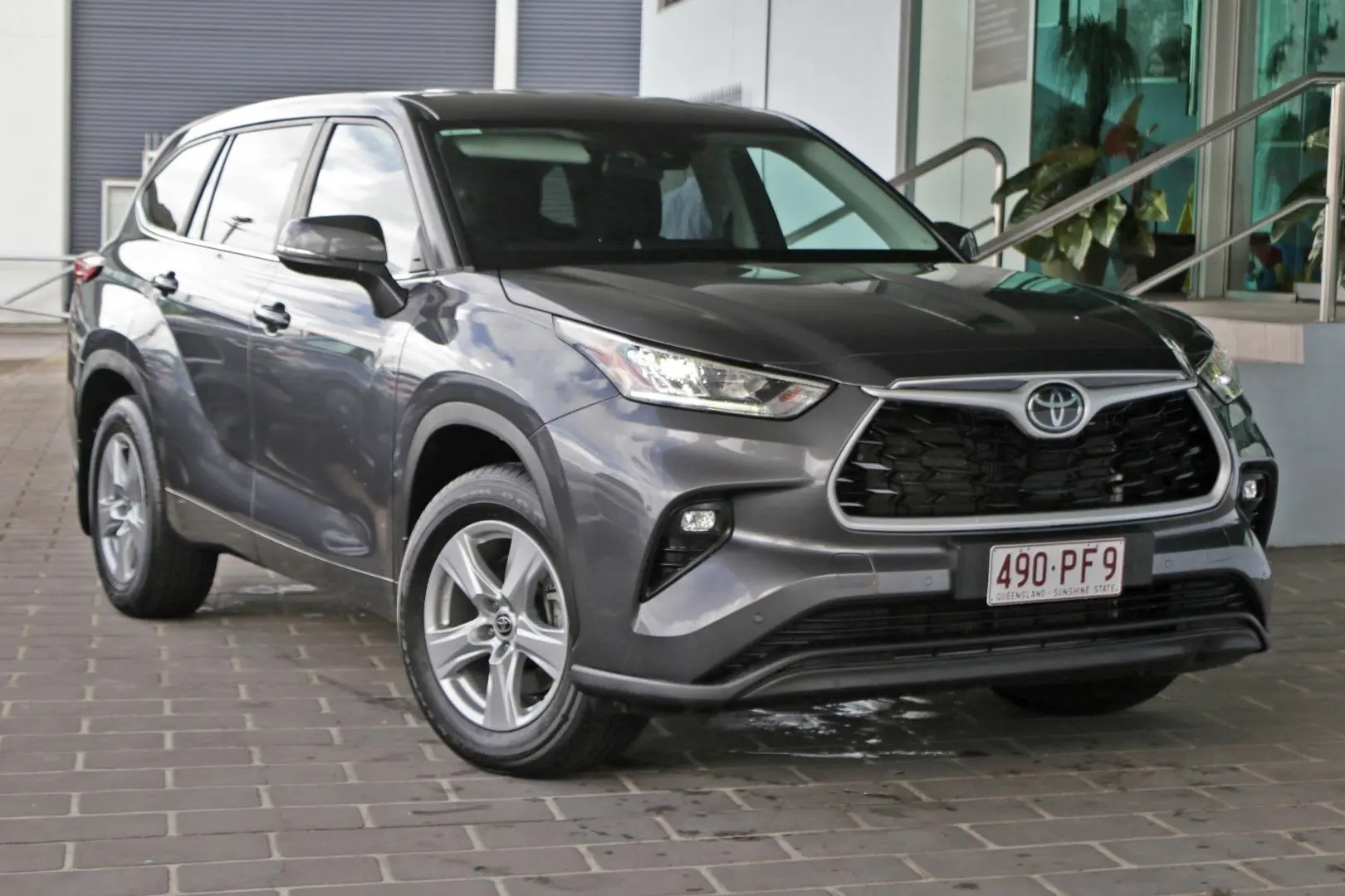 2023 Toyota Kluger Gallery Image 1