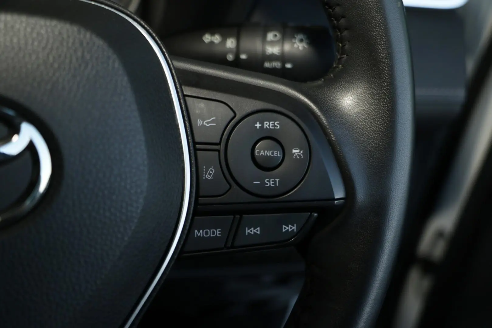 2021 Toyota RAV4 Gallery Image 17