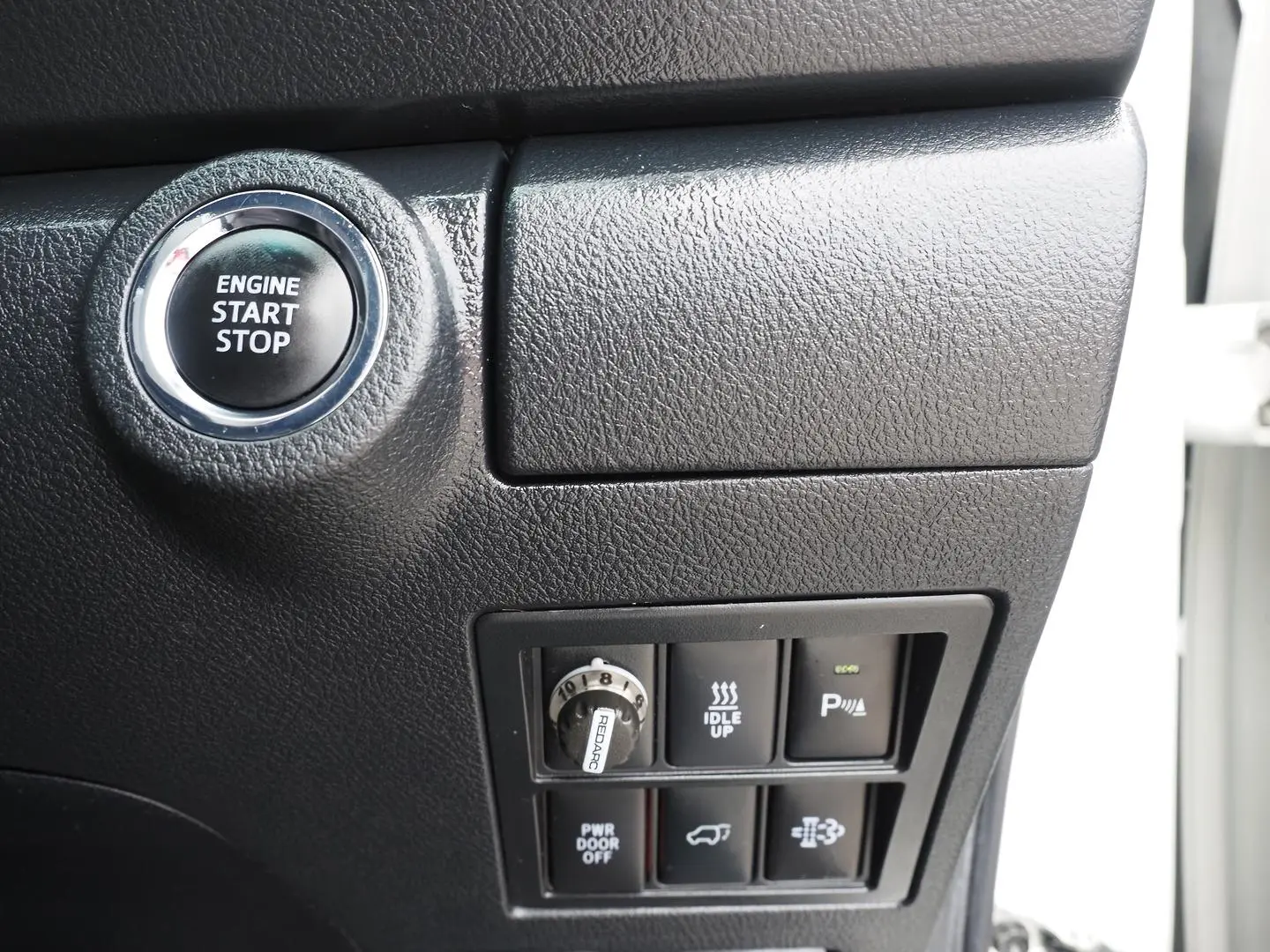 2017 Toyota Fortuner Gallery Image 23