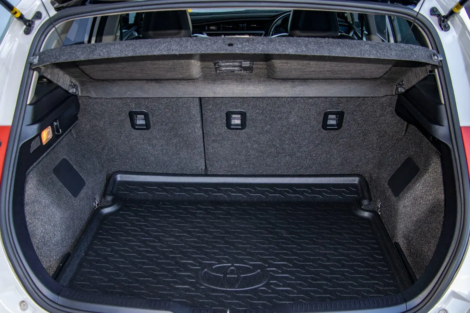 2013 Toyota Corolla Gallery Image 19