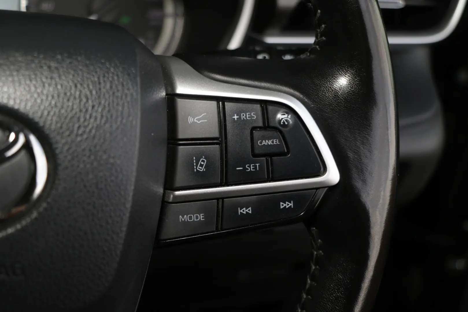 2023 Toyota Kluger Gallery Image 17