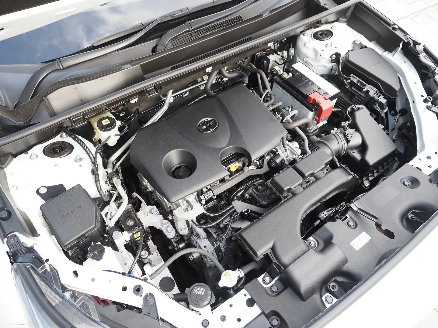 2020 Toyota RAV4 Gallery Image 5