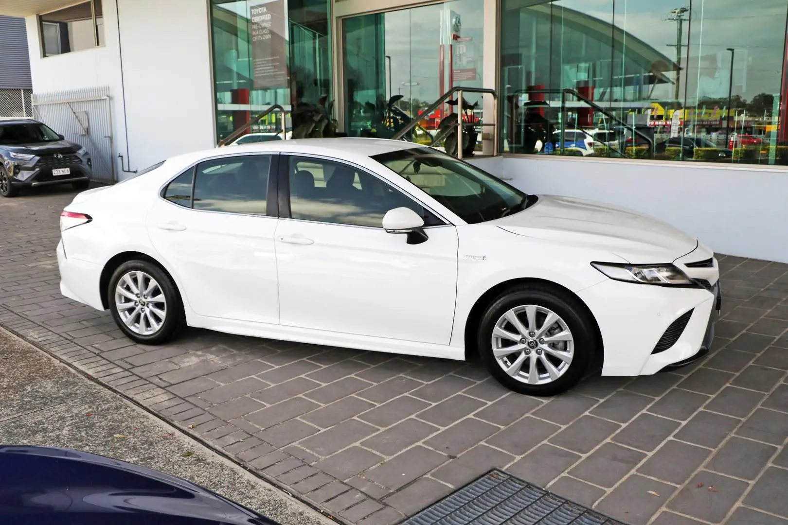 2020 Toyota Camry Gallery Image 5