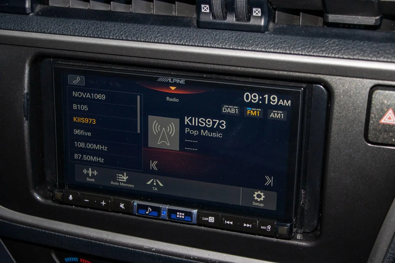 2013 Toyota Corolla Gallery Image 11