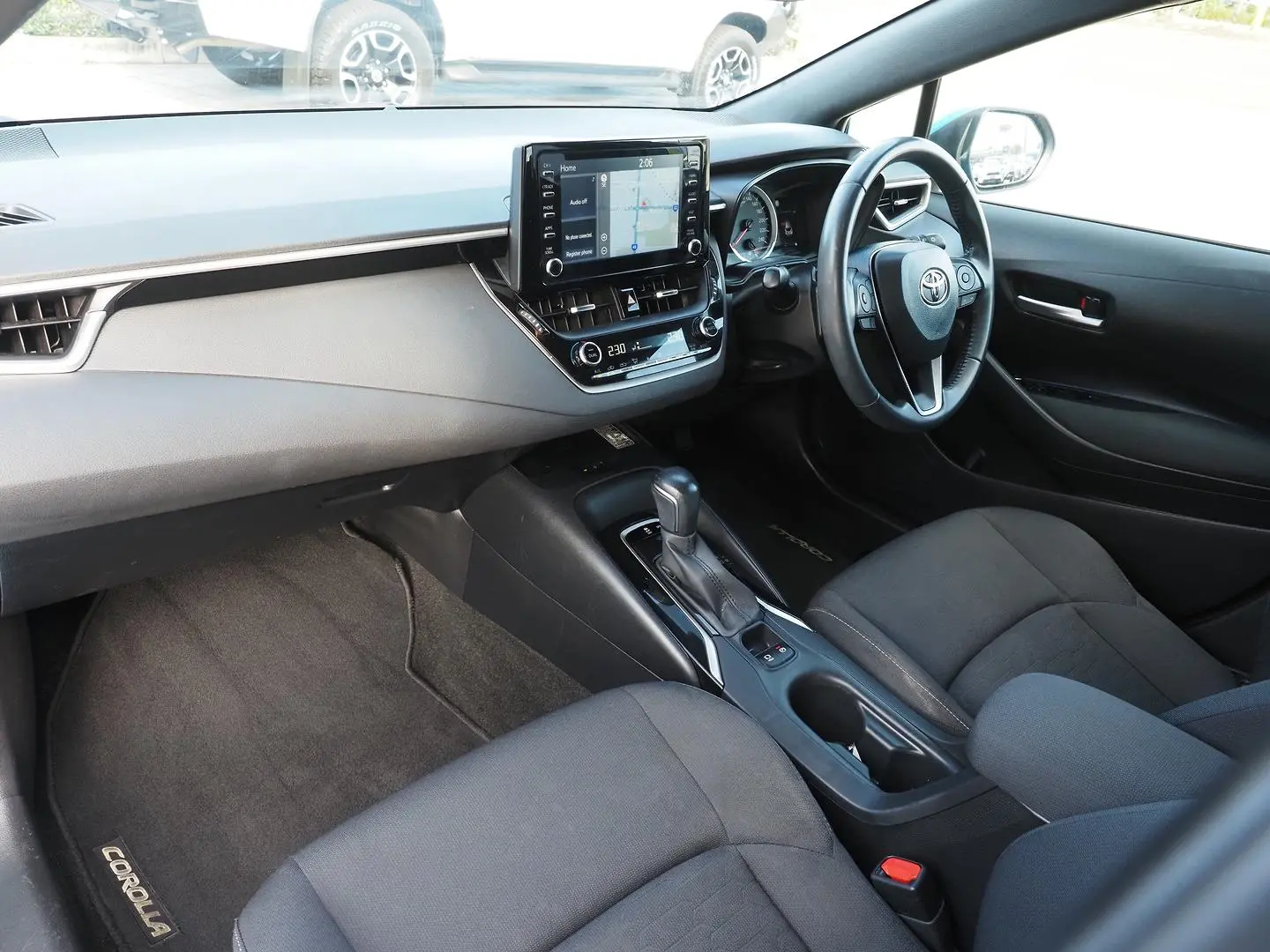 2020 Toyota Corolla Gallery Image 24