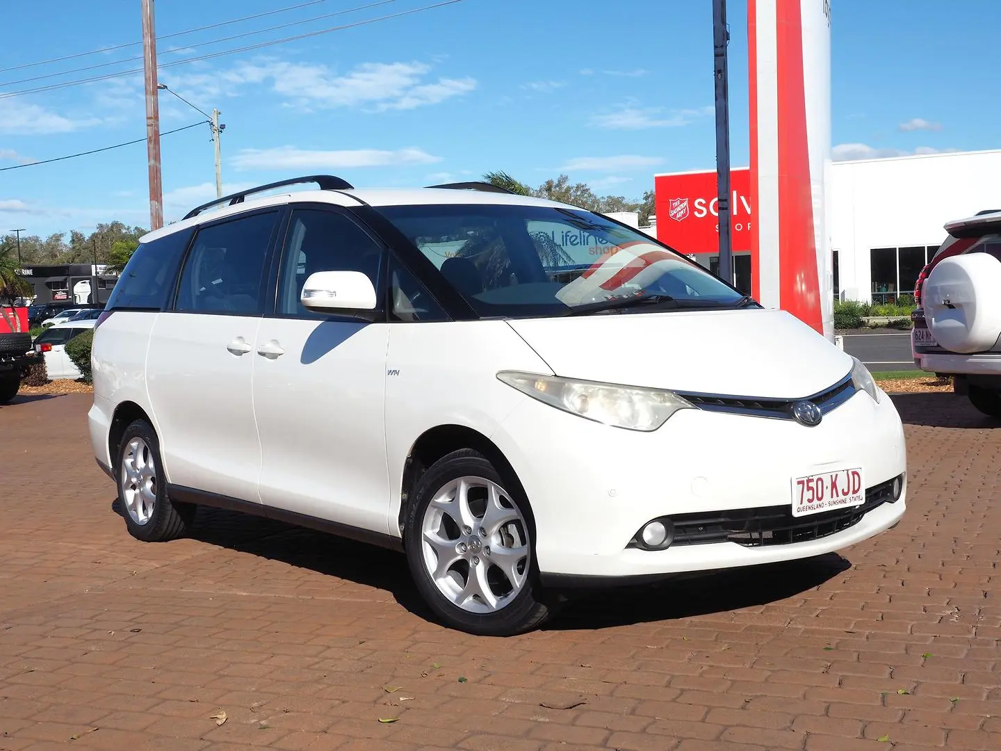 2007 Toyota Tarago Gallery Image 1