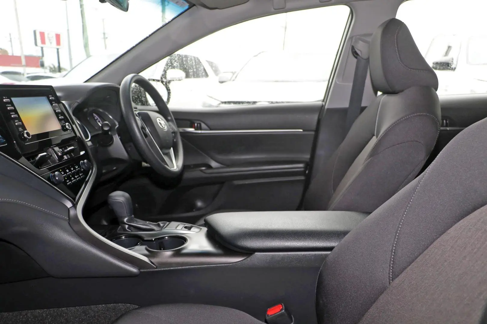 2022 Toyota Camry Gallery Image 8