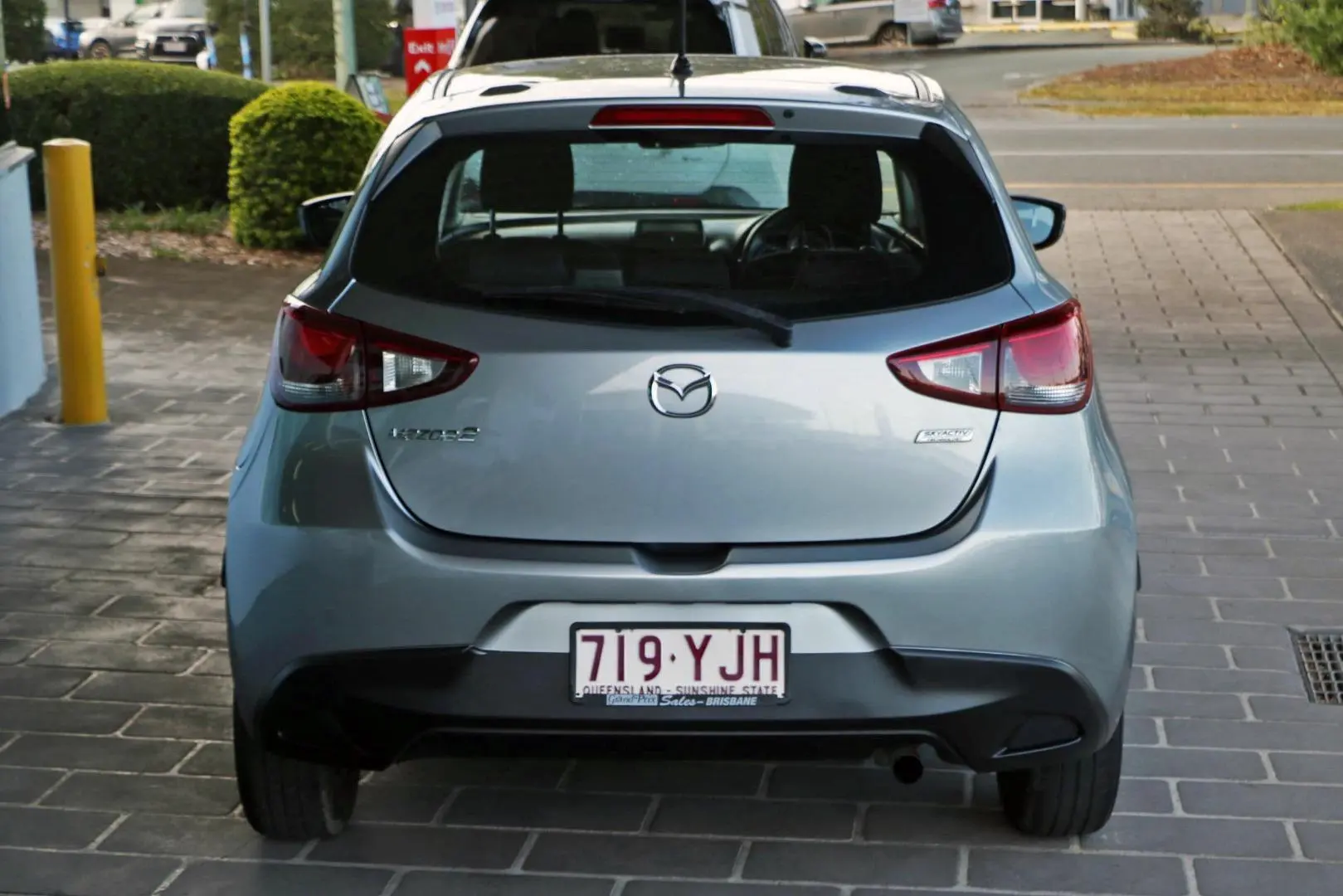 2015 Mazda 2 Gallery Image 4