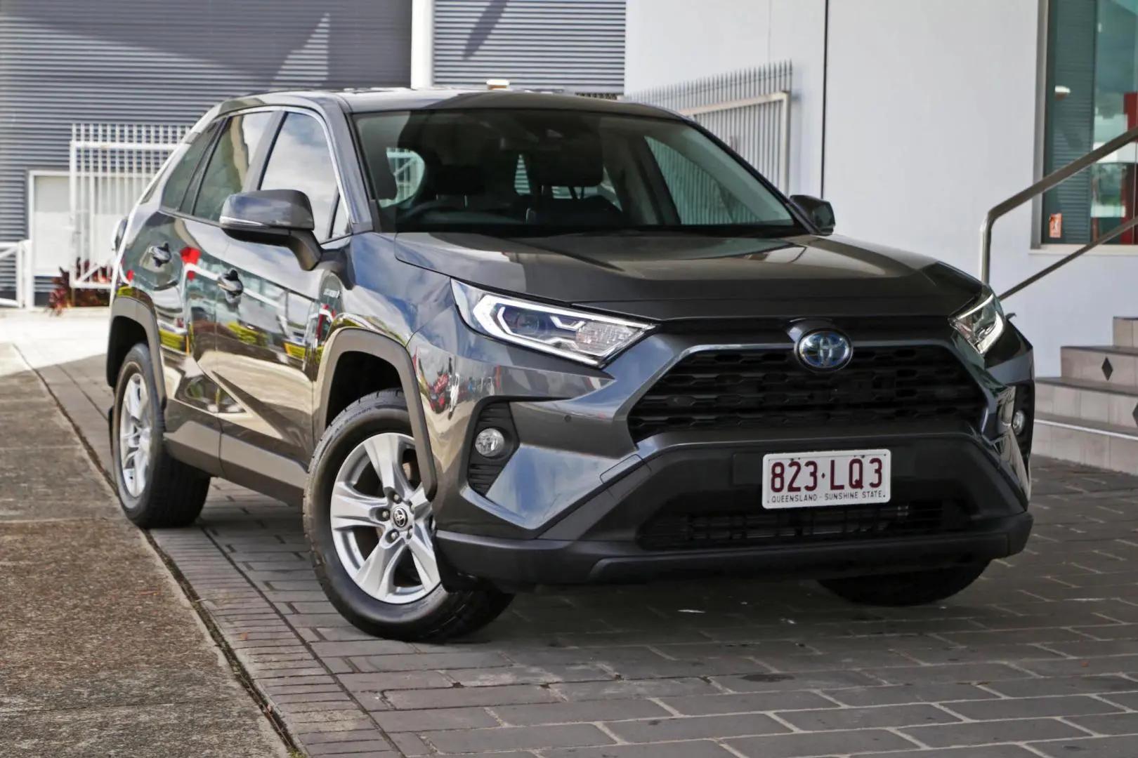 2021 Toyota Rav4 Gallery Image 3