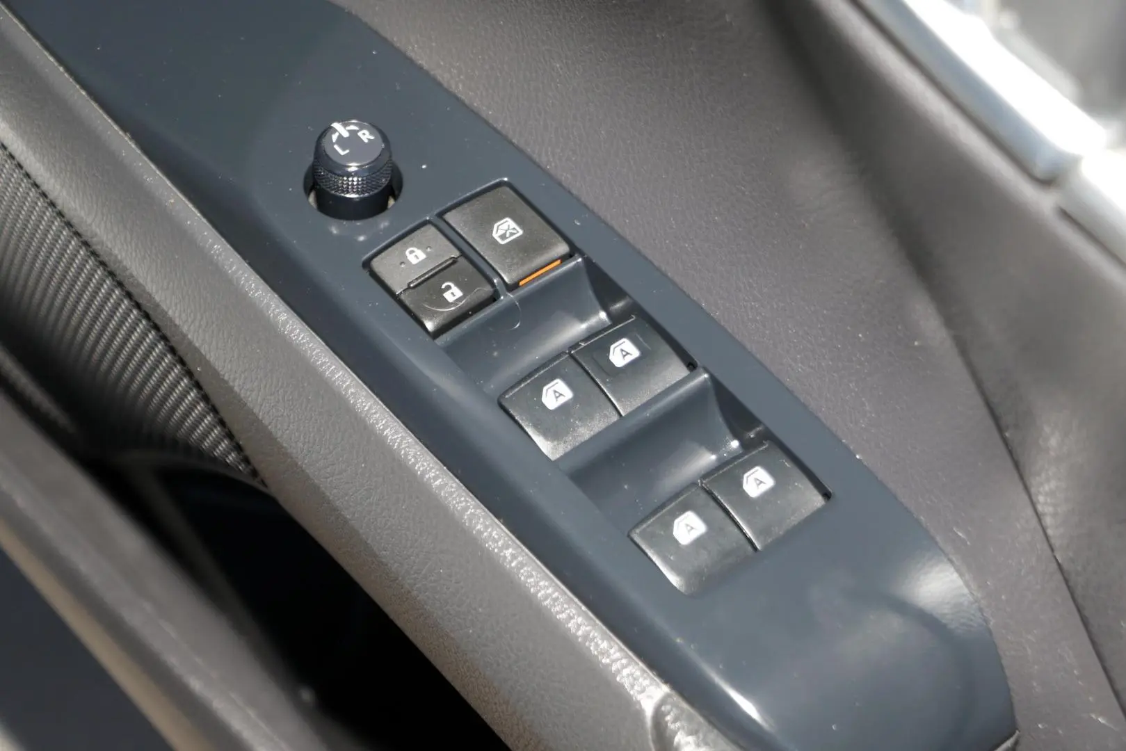 2021 Toyota Camry Gallery Image 17