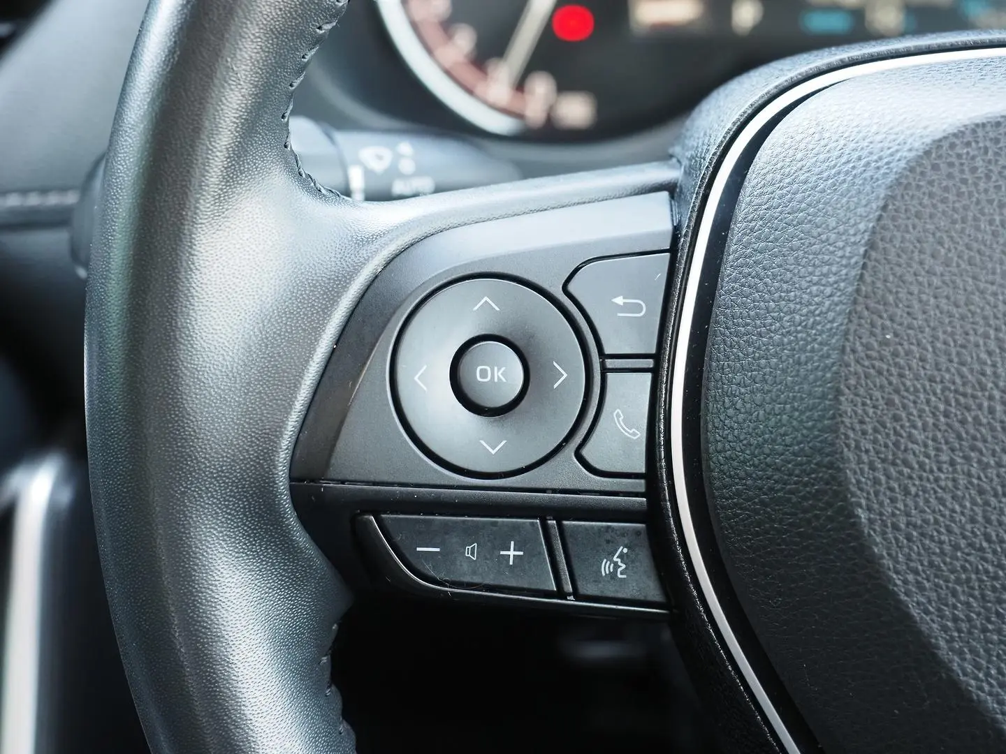 2021 Toyota RAV4 Gallery Image 21